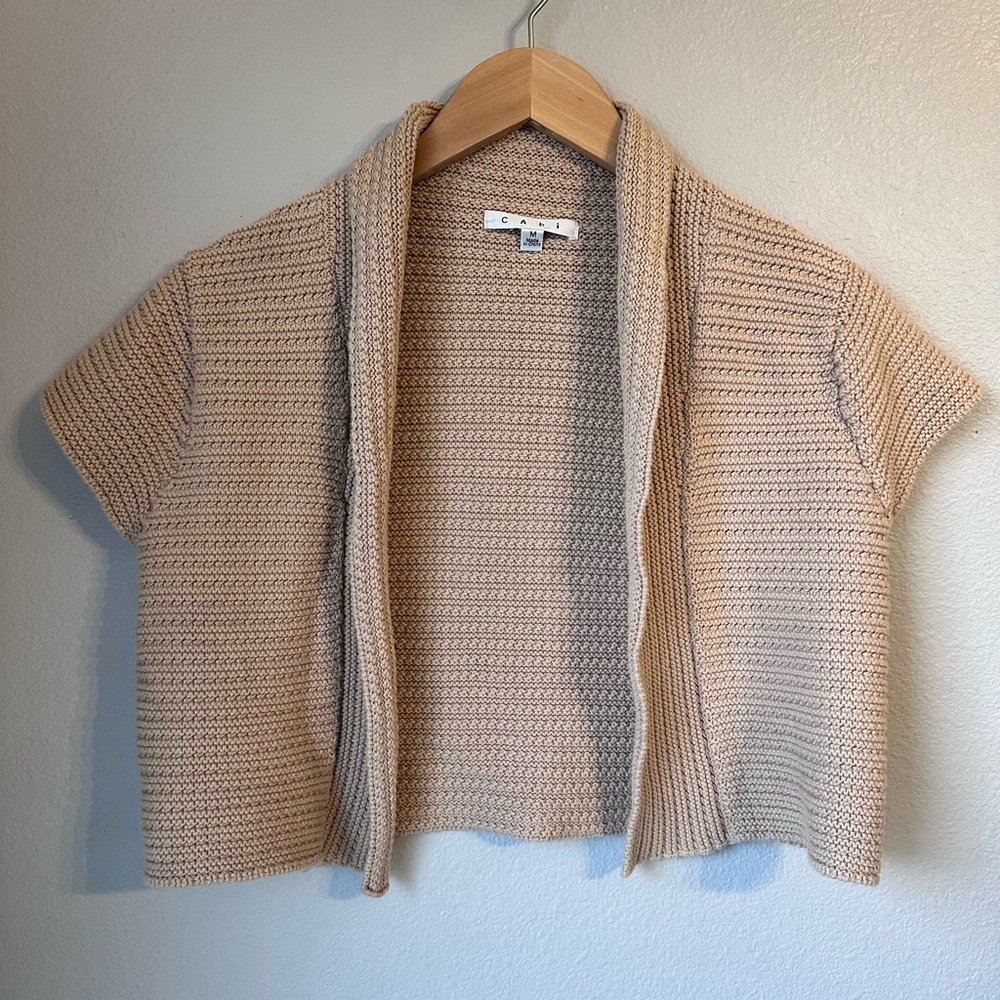 CAbi Cropped Short Sleeve Tan Cardigan Women’s Size Medium